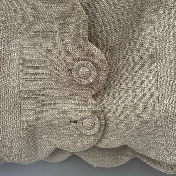 ANTHROPOLOGIE ELEVENSES Beige Shimmery Sparkley Scalloped Cropped Jacket Sz 2 - Picture 3 of 4